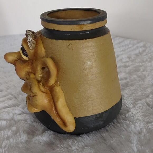 Clay Pottery Unique Handcrafted Resin Q-tip Holder - Picture 2 of 7